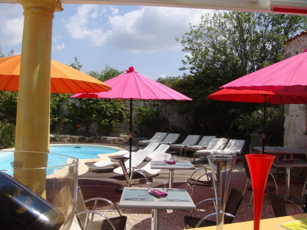 L'Hedoniste Hotel Cherac Exterior photo